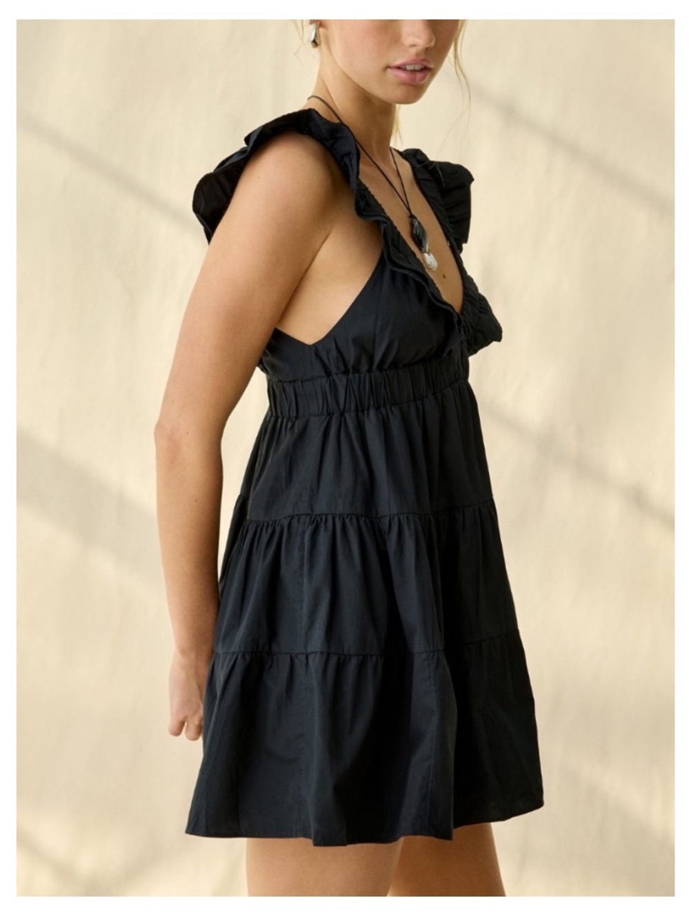 🟤NWT KIMCHI BLUE Tiered Ruffle Mini Dress in Black MED - Picture 3 of 5